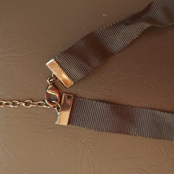 Necklace and bracelet set - Picture 3 of 4